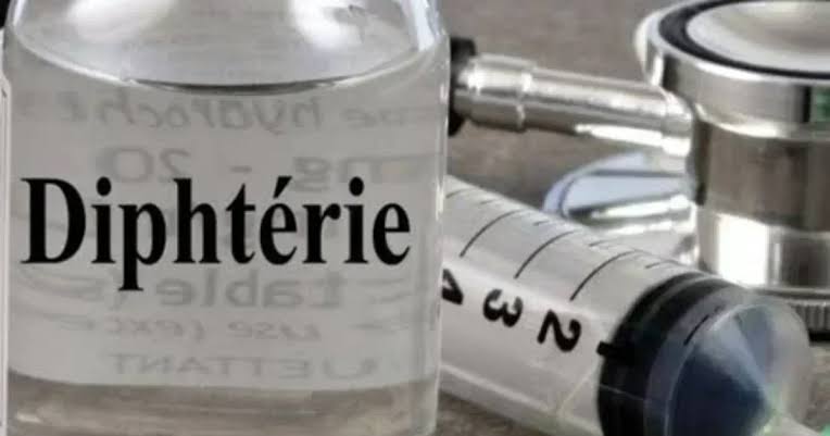 PROPAGATION INQUIÉTANTE DE LA DIPHTÉRIE : 301 cas et 12 décès, le Sénégal face à une progression dangereuse
