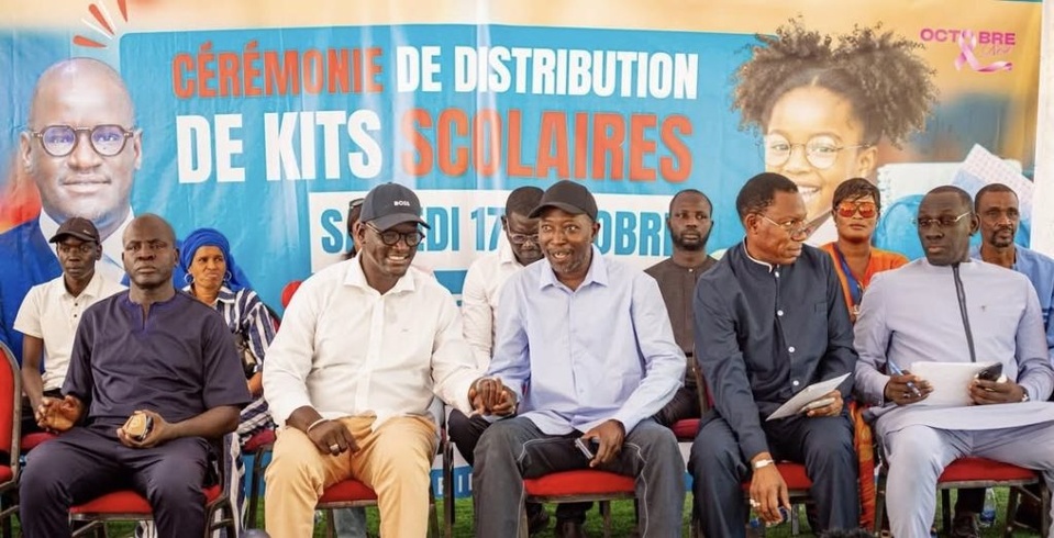 Pape Abdourahmane Dabo distribue 1500 kits scolaires