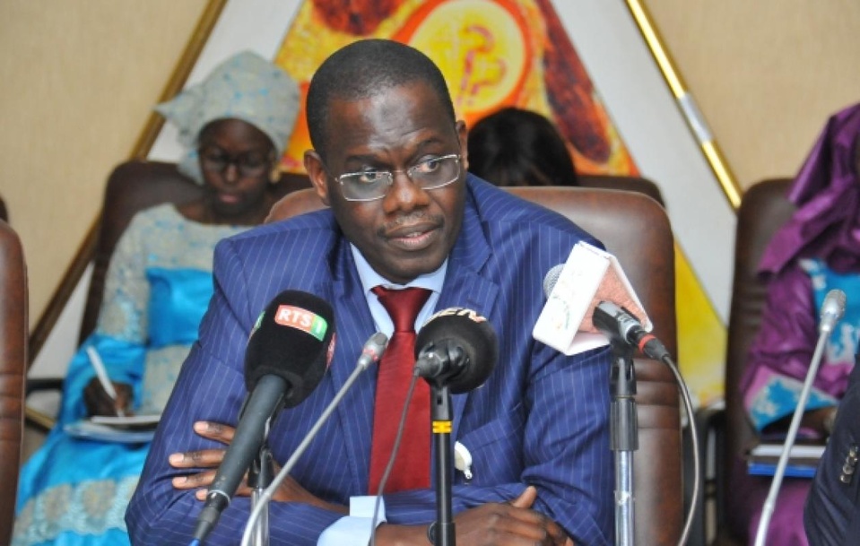 MÉDIAS : Ahmadou Alhaminou Lo ouvre la voie à la reprise des conventions publicitaires avec la presse MÉDIAS : Ahmadou Alhaminou Lo ouvre la voie à la reprise des conventions publicitaires avec la presse