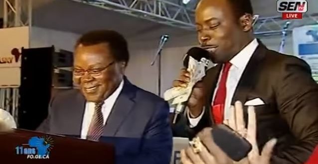 ​Le milliardaire sud-africain James Nambo offre plus de 70.000 dollars dans la salle