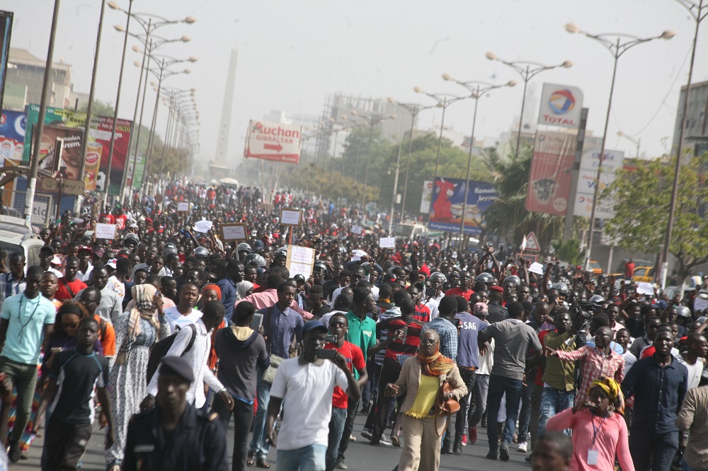 MARCHE DES ETUDIANTS A THIES, DAKAR ET SAINT LOUIS: «Pour exiger la lumière sur le décès de Fallou Sène et la démission de Mary Teuw Niane»