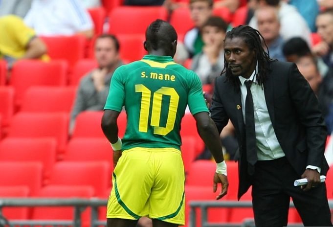 ATTENDU EN MILIEU DE SEMAINE A VITTEL: Aliou Cissé soulagé de récupérer «Sadio Mané sans blessure»