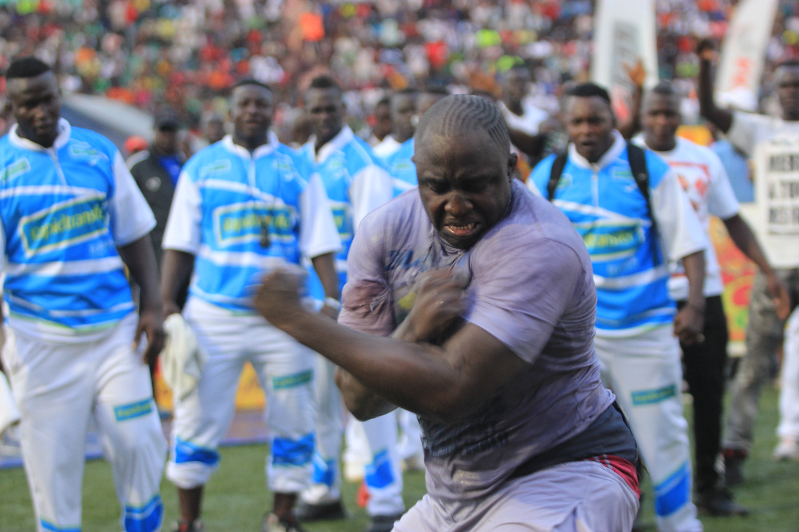 COMBAT CONTRE BOY NIANG: Lac 2 réclame 70 millions Cfa, Leewtoo lui propose 55 millions Cfa