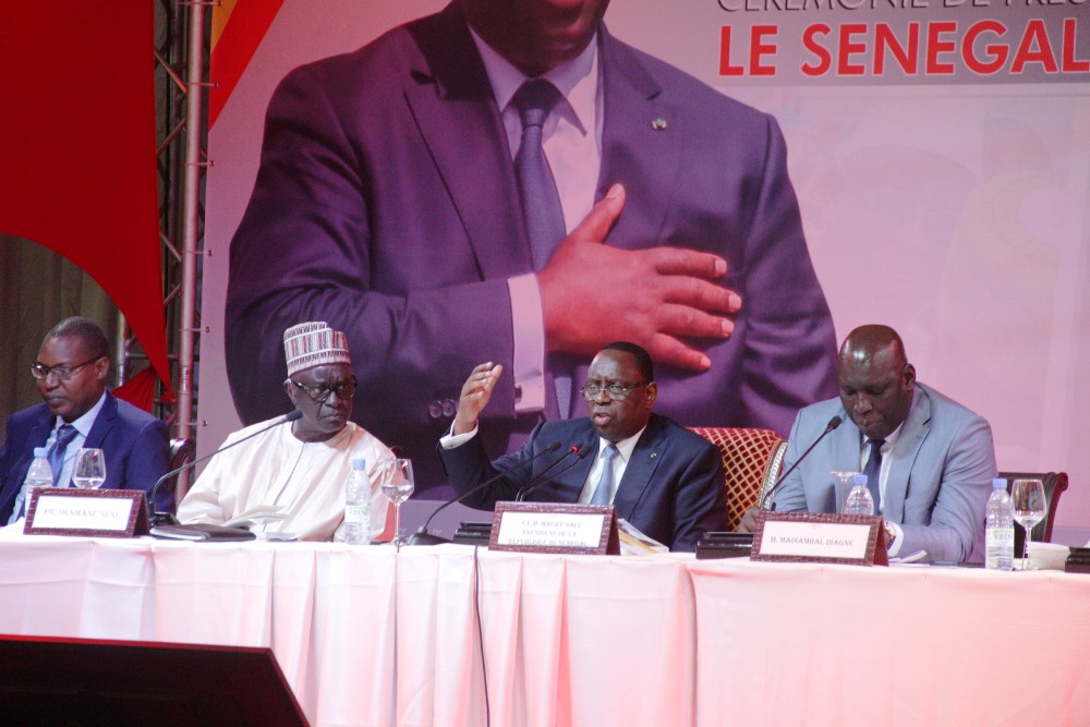 MACKY SALL A LA PRESENTATION DE SON LIVRE: Dakar, Ousmane Sonko, Idy, Code des télécommunications et la bande à Sandrine… au cœur