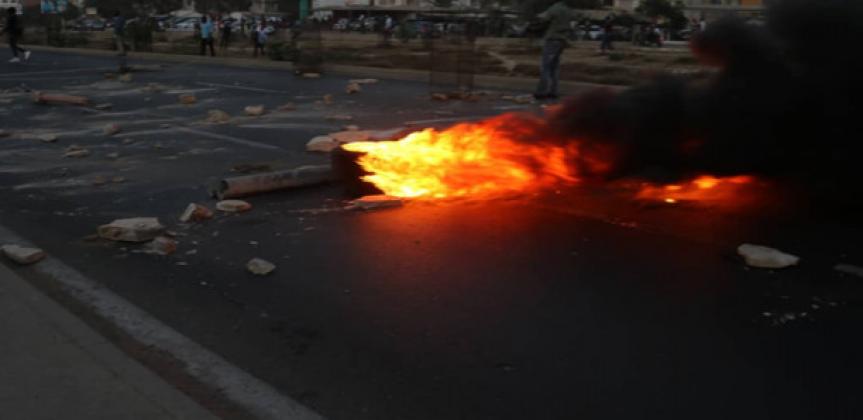 Pneus brûlés sur la vdn, le front de terre et les 2 voies de liberté 6: les khalifistes ressuscitent la guérilla urbaine