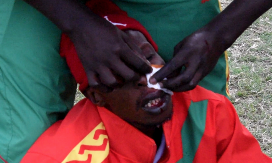 LIGUE 1 SENEGALAISE : Le match Jaraaf-Pikine vire à la bagarre générale, le coach de Pikine et l’intendant du club blessés