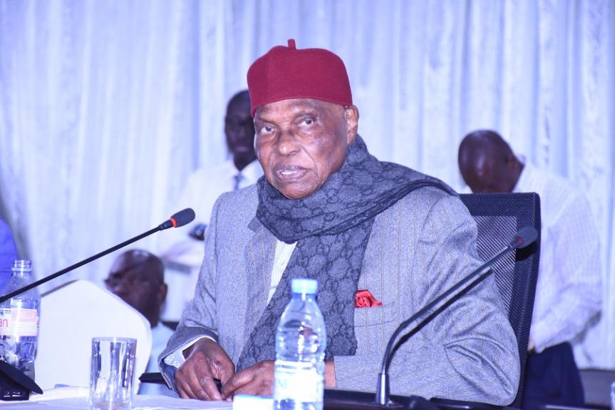 POSITION SUR LA PRESIDENTIELLE: Wade ne soutient aucun candidat et ne votera pas