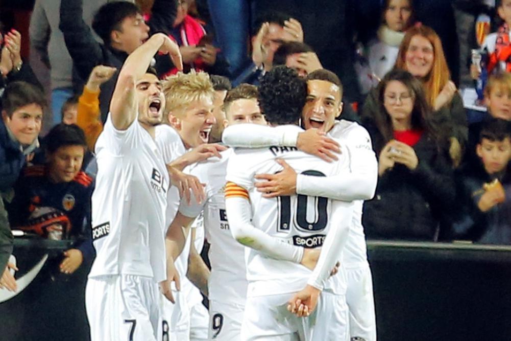 COUPE DU ROI : Valence bat le Betis en rejoint le Barca en finale