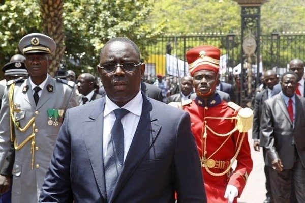 CEREMONIE DE PRESTATION DE SERMENT DE MACKY SALL: Après le cachet solennel à Diamniadio, l’accueil populaire aux alentours du palais