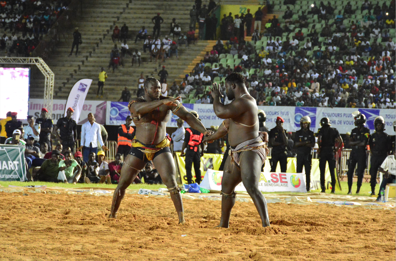 MODOU LO vs EUMEU SENE : Le film du combat en images