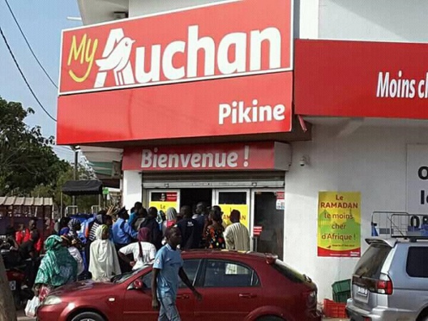 SAISIE DE DENRÉES AVARIÉES A YEUMBEUL BENE BARAQUE: Un employé d’Auchan de Pikine et un chauffeur de l’entreprise Intracom arrêtés