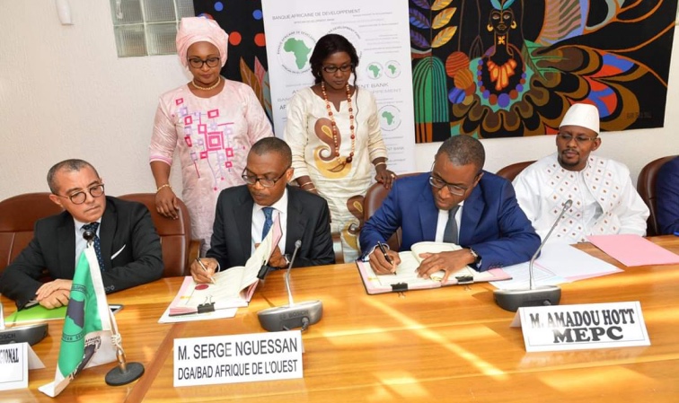 AMADOU HOTT ANNONCE LA CRÉATION DE 49 000 EMPLOIS À ZIGUINCHOR