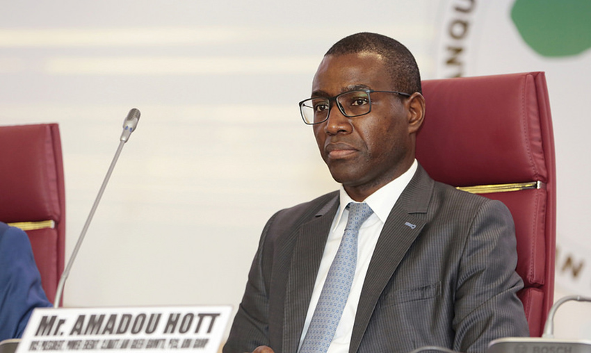 LE MINISTRE AMADOU HOTT PREND LES CASAMANÇAIS POUR CE QU’ILS NE SONT PAS: «Avec l’agropole sud, 49.000 emplois seront créés dans la région de Ziguinchor»