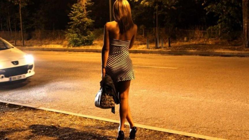 HORREUR AU BAR «LOCAL» DE BENE BARAQUE Une prostituée clandestine boit trop d’alcool, pique une crise cardiaque et meurt