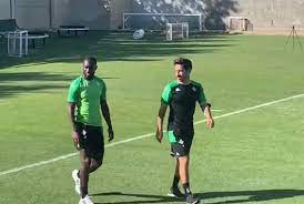 APRÈS SON OPÉRATION À LA CUISSE GAUCHE  Youssouf Sabaly réapparaît à l'entraînement du Real Betis