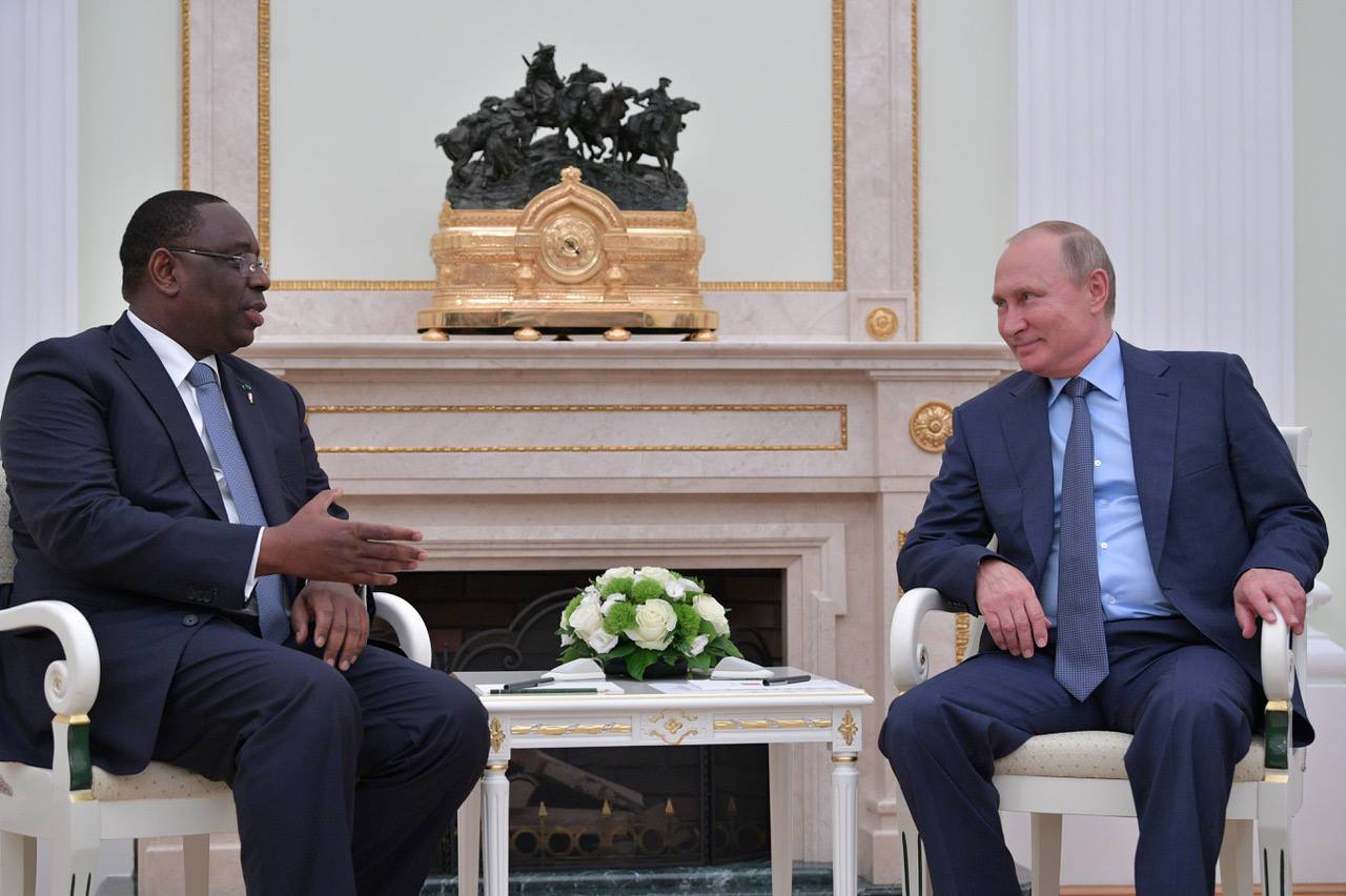 MISSION DE PAIX :Macky Sall en Russie sur invitation de Vladimir Poutine, la rencontre aura lieu à Sotchi