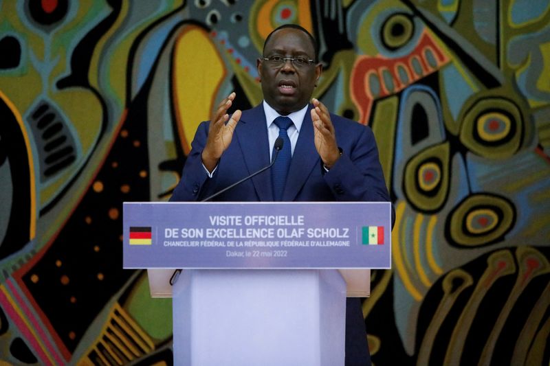 GUERRE EN UKRAINE ET APPROVISIONNEMENT EN ÉNERGIE ET CÉRÉALES :Macky Sall déplore le deux poids deux mesures dont souffrent les économies africaines