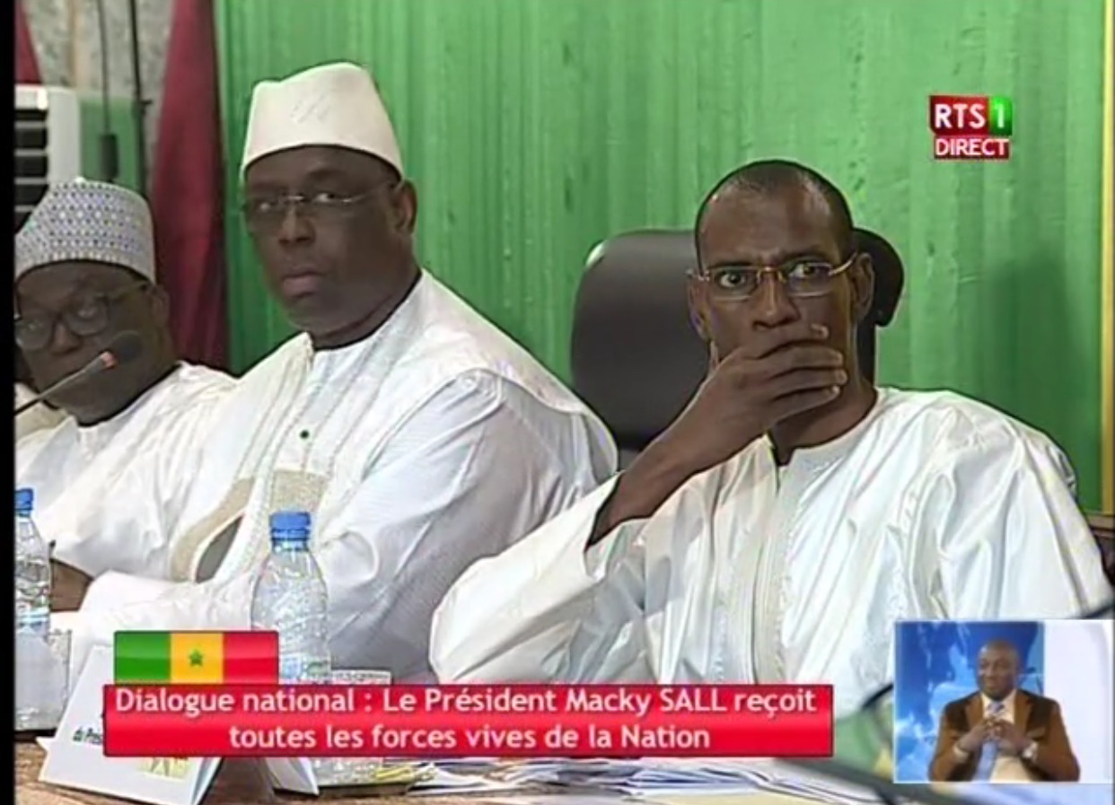 ABDOULAYE DAOUDA DIALLO REND HOMMAGE À NIASSE : «dans les couloirs de l’administration sénégalaise, votre nom est cité en modèle du parfait fonctionnaire»