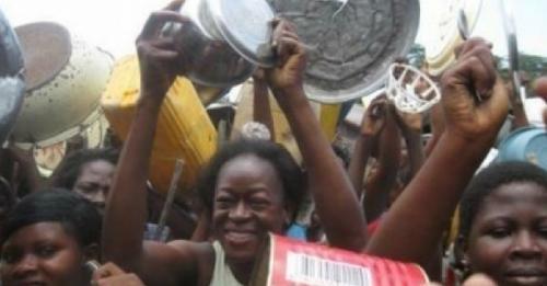 CONCERT DE CASSEROLES DE YEWWI-WALLU A ZIGUINCHOR :Guy Marius Sagna tire sur les forces de l'ordre véreux et promet de défendre les agents sur le terrain une fois élu député