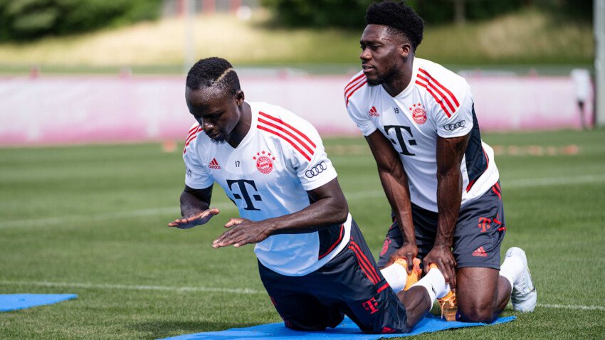 ALPHONSO DAVIES, latéral gauche BAYERN MUNICH :«Sadio Mané est un leader, un joueur important»