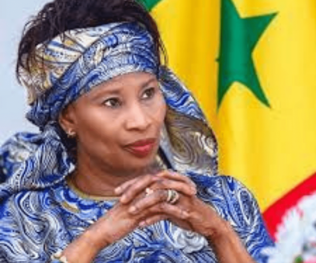 ECHANGE TÉLÉPHONIQUE ENTRE LES DEUX MINISTRES DES AFFAIRESS ÉTRANGÈRES:  Me Aïssata Tall Sall salue l’engagement du Canada