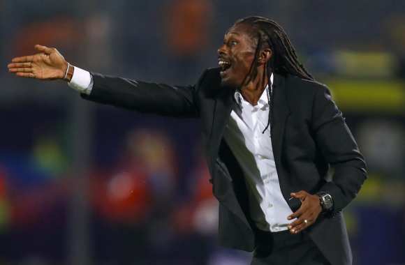 ALIOU CISSÉ COACH DES LIONS :«J’ai appris la rigueur du football professionnel, j’ai appris à être prêt physiquement, à être ‘’esclave’’ de ce métier-là»