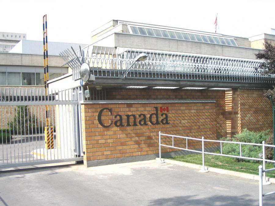 Fake news ambassade canada