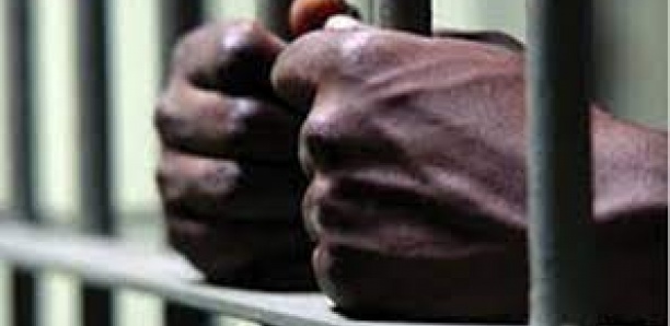 L'AGENT MUNICIPAL ÉCOPE D'UN MOIS DE PRISON FERME  :Ousmane Diongue avait injurié les gendarmes venus procéder à l'interpellation de son père sur ordre du procureur