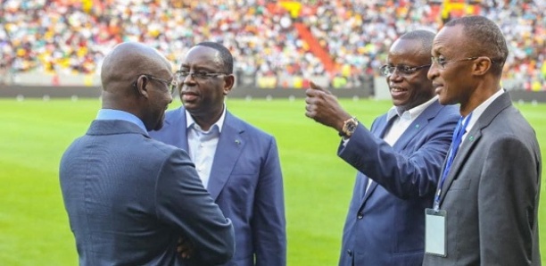 POUR DES BILLETS D’ENETREE AU STADE: Des Sénégalais menacent de bloquer les Lions, Ablaye Sow calme le jeu