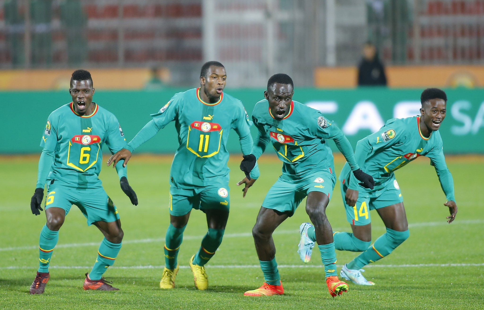 CHAN 2022 : VICTORIEUX DU PAYS HOTE L'ALGÉRIE (0-0,4-5 TAB) Les Lions de Pape Thiaw rois du football local africain