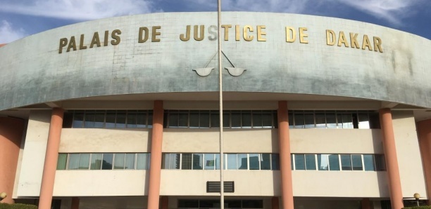 LE PROCUREUR REQUIERT 6 MOIS DE PRISON FERME POUR 5 DES 12 JEUNES INTERPELLÉS AUX ABORDS DU DOMICILE DE SONKO:  Un journaliste du site d'informations «Sénégal 221» et un maître-coranique dans le lot des prévenus