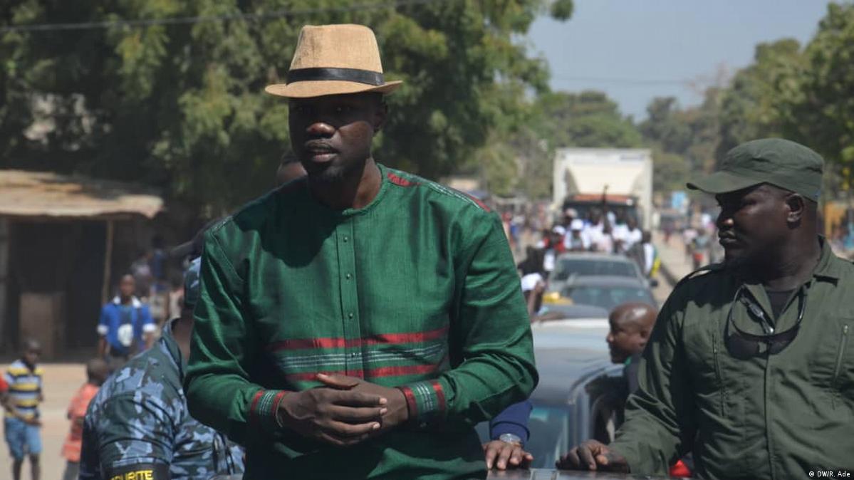 DECLARATION POLITIQUE DES CAMARADES DE MACKY SALL SUR LA SERIE DE MANIFESTATIONS APPELEES PAR YEWWI: L'Apr dénonce le fanatisme et le sectarisme de Sonko et Cie et les accuse de «planifier une guerre civile»