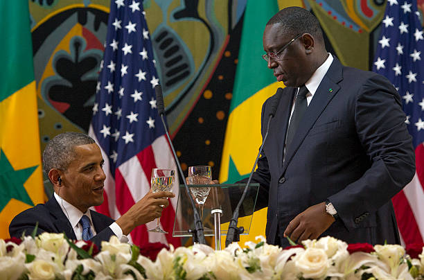 CABLÉ PAR BARACK OBAMA SUR SES INTENTIONS A LA PRESIDENTIELLE DE 2024 :Macky Sall, évasif, se dédouane sur ses pairs de la Cedeao