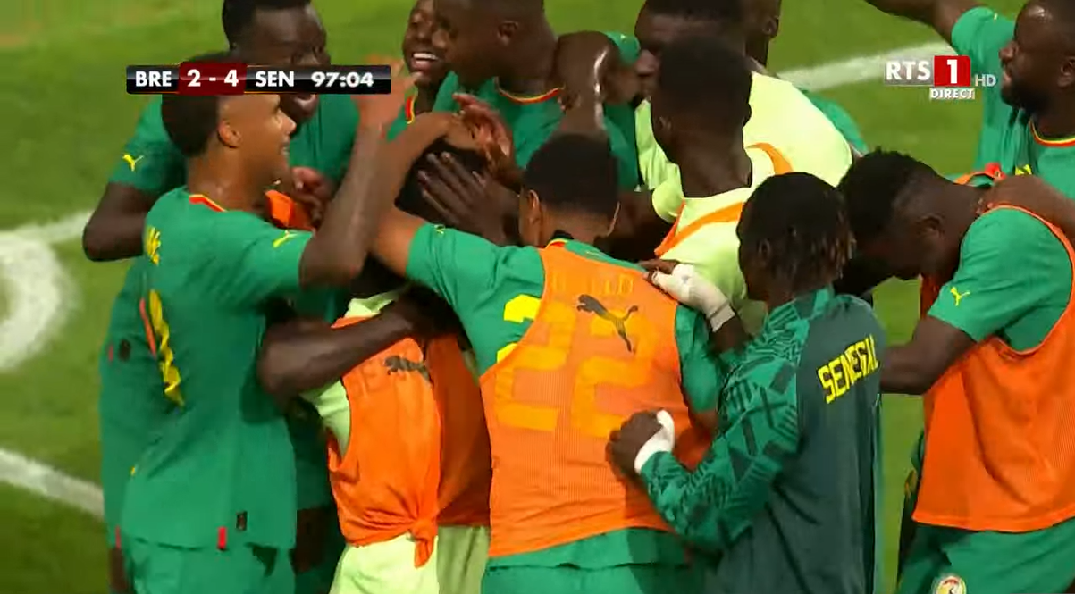 Amical : le Sénégal écrase le Brésil ,les supportaires brasiliens en larmes (2-4) !