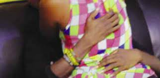 SCANDALE SEXUEL A MBOUR : Une fille piégée avec ses images obscènes en appel vidéo et transformée en objet sexuel par son amant