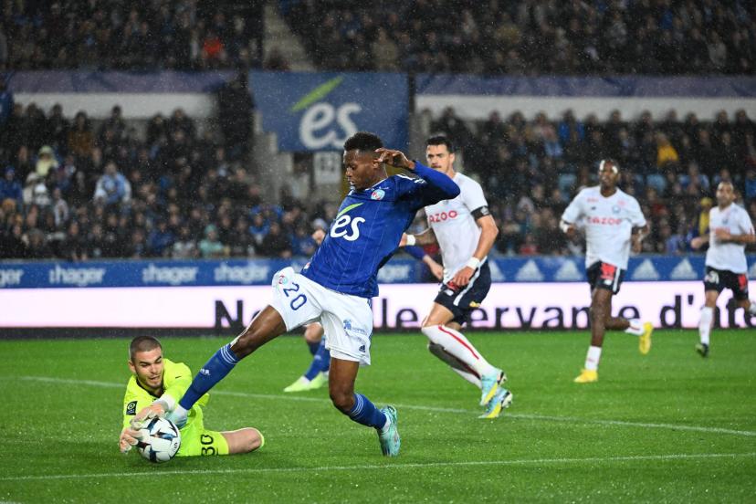 POUR 18 MILLIONS D’EUROS SUR UN CONTRAT DE TROIS ANS : Habib Diallo quitte Strasbourg et s’engage à Al-Shabab