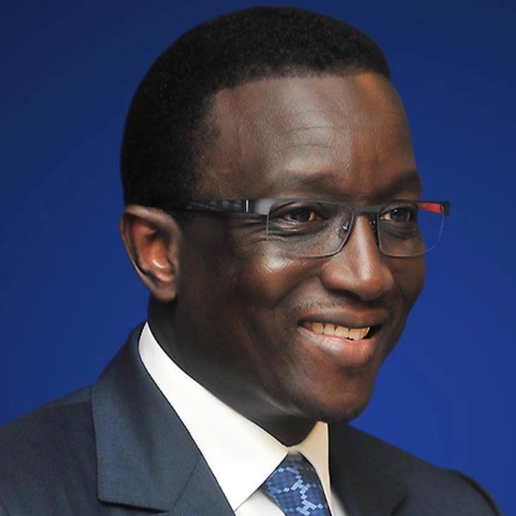 Un monde fou chez Amadou Bâ aux Almadies