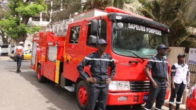 Sapeurs-pompiers à Tivaouane et Thiénaba