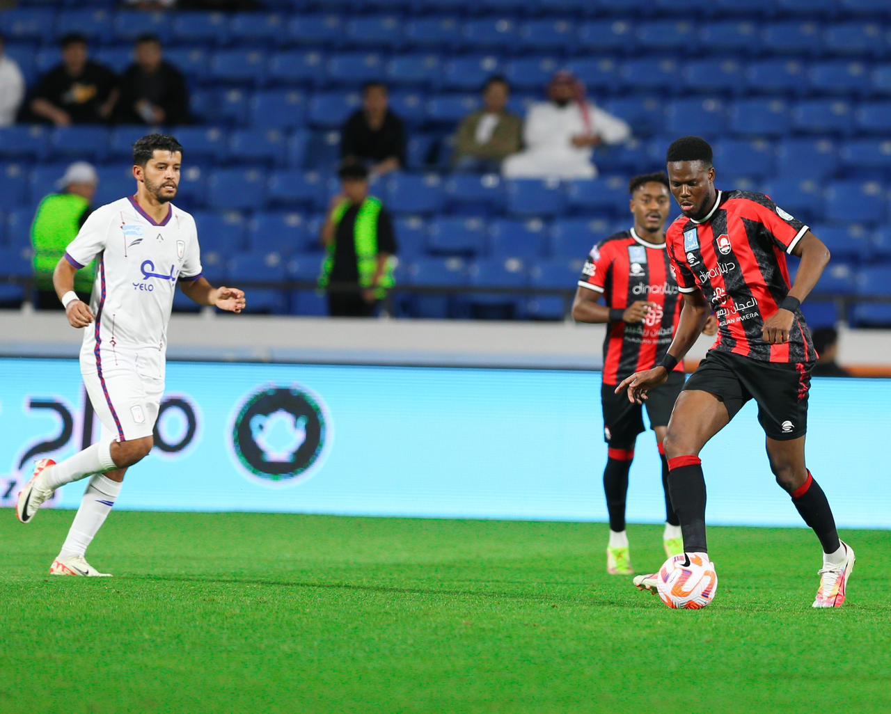 MAMADOU LOUM NDIAYE, MILIEU DE TERRAIN SENEGALAIS : « J'ai encore une place dans l’équipe nationale ! J'y crois toujours ! »