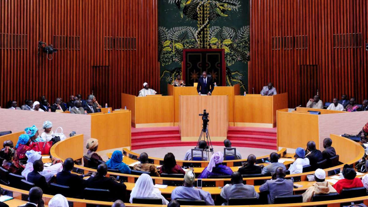 ASSEMBLEE NATIONALE  : La loi portant création de la société «Autoroute du Sénégal» adoptée