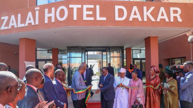 Macky a procédé à l’ouverture de l’hôtel Azalaï à Daka