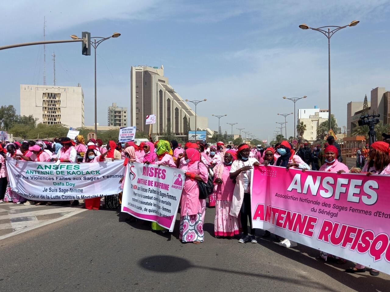 EXERCICE ILLÉGAL DE LA MÉDECINE À GOLF SUD : Une sage-femme d’Etat arrêtée sur ordre du parquet