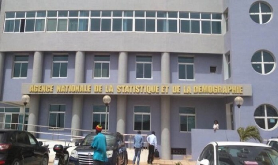 IMMATRICULATION AU NINEA AU TROISIEME TRIMESTRE 2023 25.302 : unités créées, la moitié implantée à Dakar et 70,6% s'activent dans le commerce