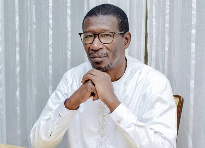 Mary Teuw Niane a déposé son dossier