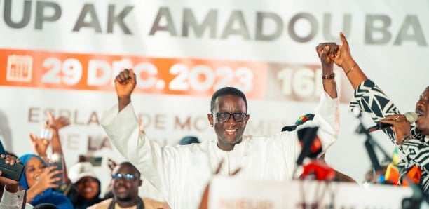 Amadou Bâ offre 10 millions à la Fondation Cheikh Anta Diop