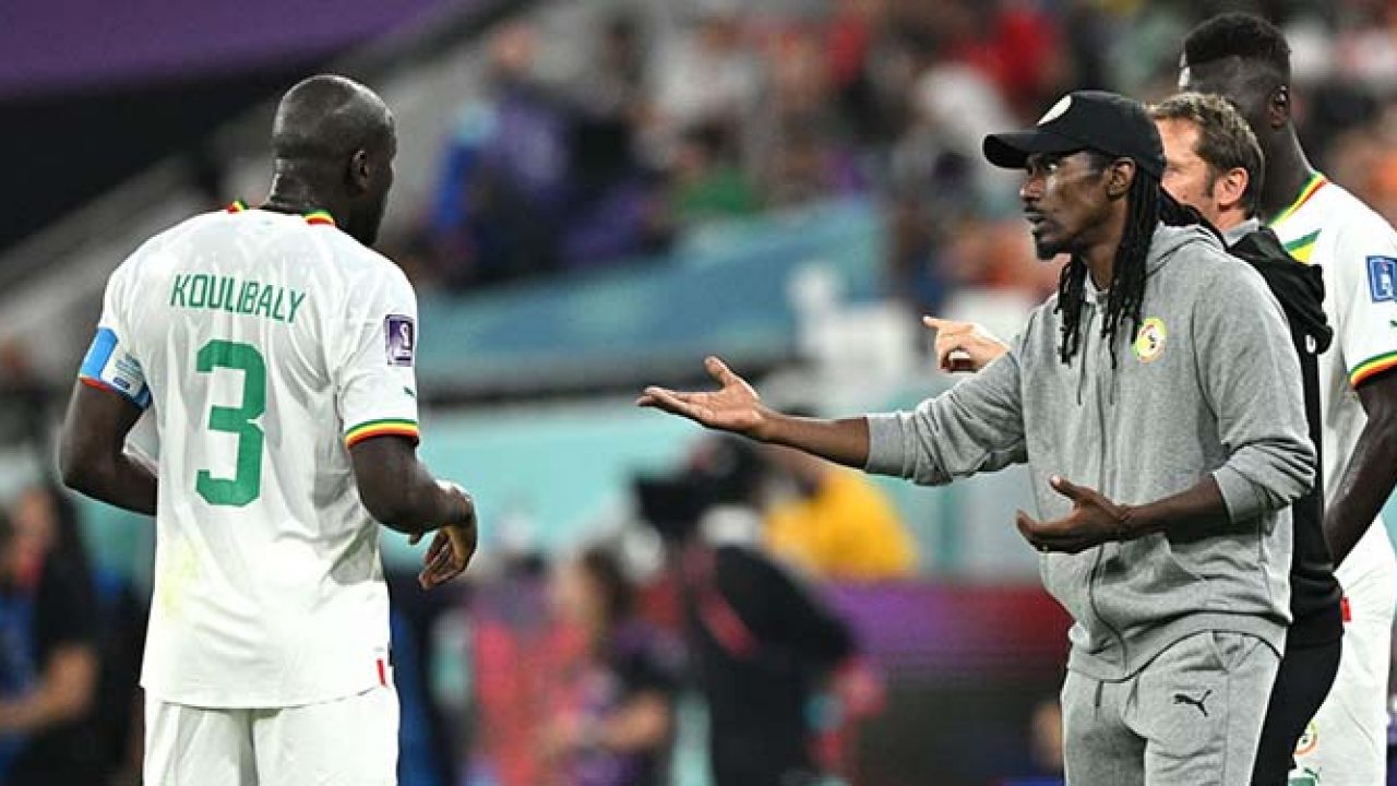 Echanges musclés entre Aliou Cissé et Koulibaly