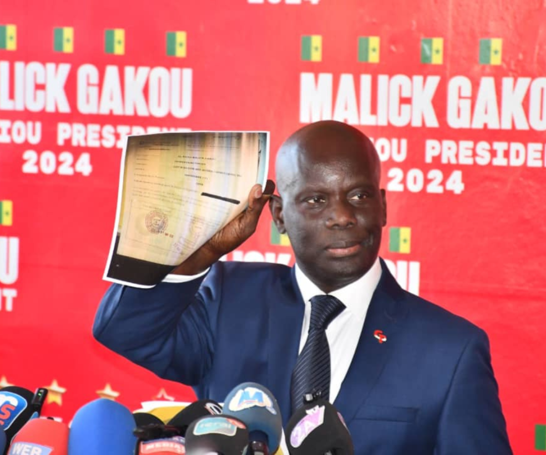 SUSPICION DE DÉTENTION DE LA NATIONALITÉ POLONAISE :  Malick Gakou coupe court et clôt le débat