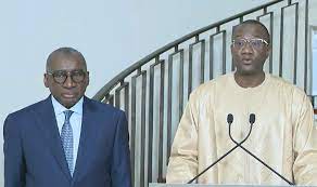 NOUVEAU GOUVERNEMENT : Retour de super-ministères, des revenants, des sortants et beaucoup de surplace