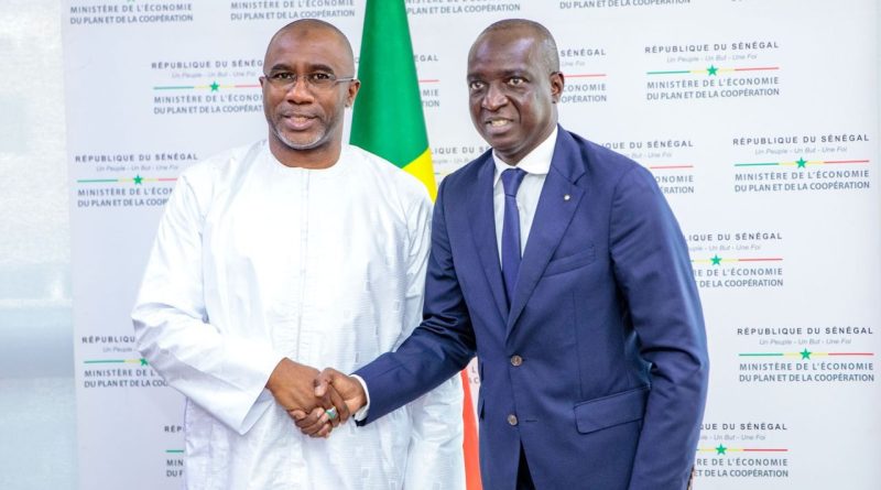 PASSATION DE SERVICE AU MINISTERE DE L’ECONOMIE … : Doudou Ka, un passage furtif riche de 30 accords de financements d’un montant de 1348 milliards