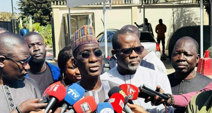 REQUETES POUR LA SUSPENSION DES DECRETS CONVOQUANT LE CORPS ELECTORAL ET FIXANT LA DATE DE L’ELCTION…: La Cour suprême déclare irrecevable les recours de Karim Wade et Cie et maintient la date du 24 mars